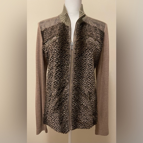 Tribal Taupe Women’s Knit Collar Top, Size S - Picture 1 of 12